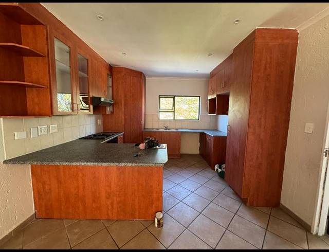 2 BEDROOM PROPERTY TO RENT IN SUNNINGHILL